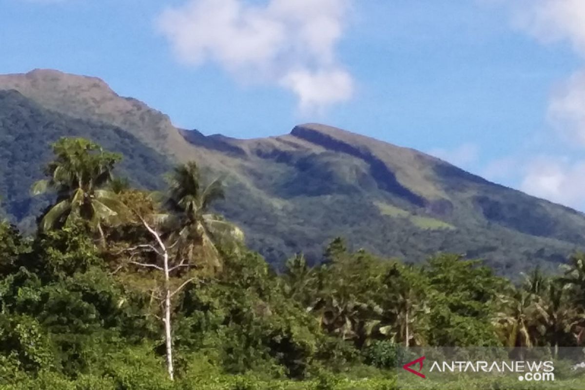 Status Gunung Awu di Sangihe naik ke level II