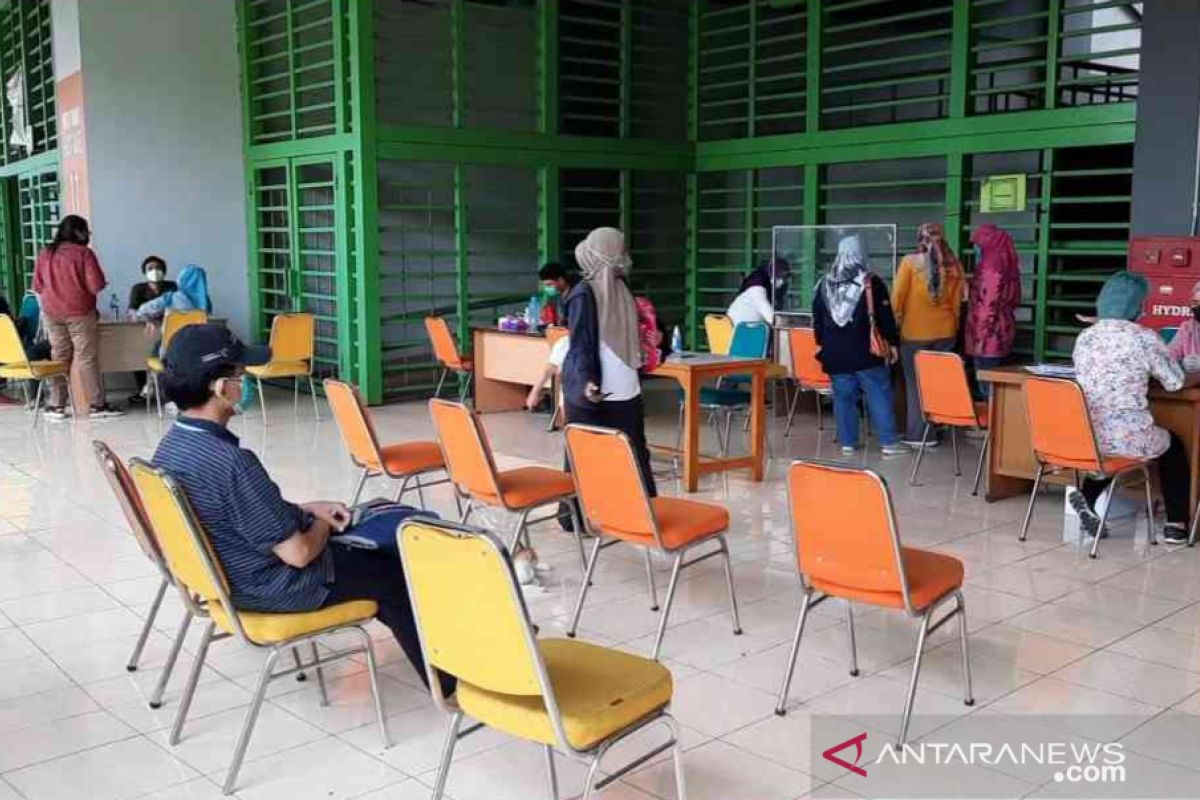 Pemkot Bekasi kejar target vaksinasi COVID-19 bagi warga lansia