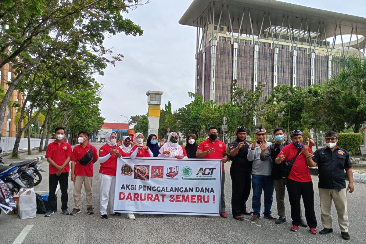 Penggalangan dana darurat Semeru dari Sunda Riau Ngahiji