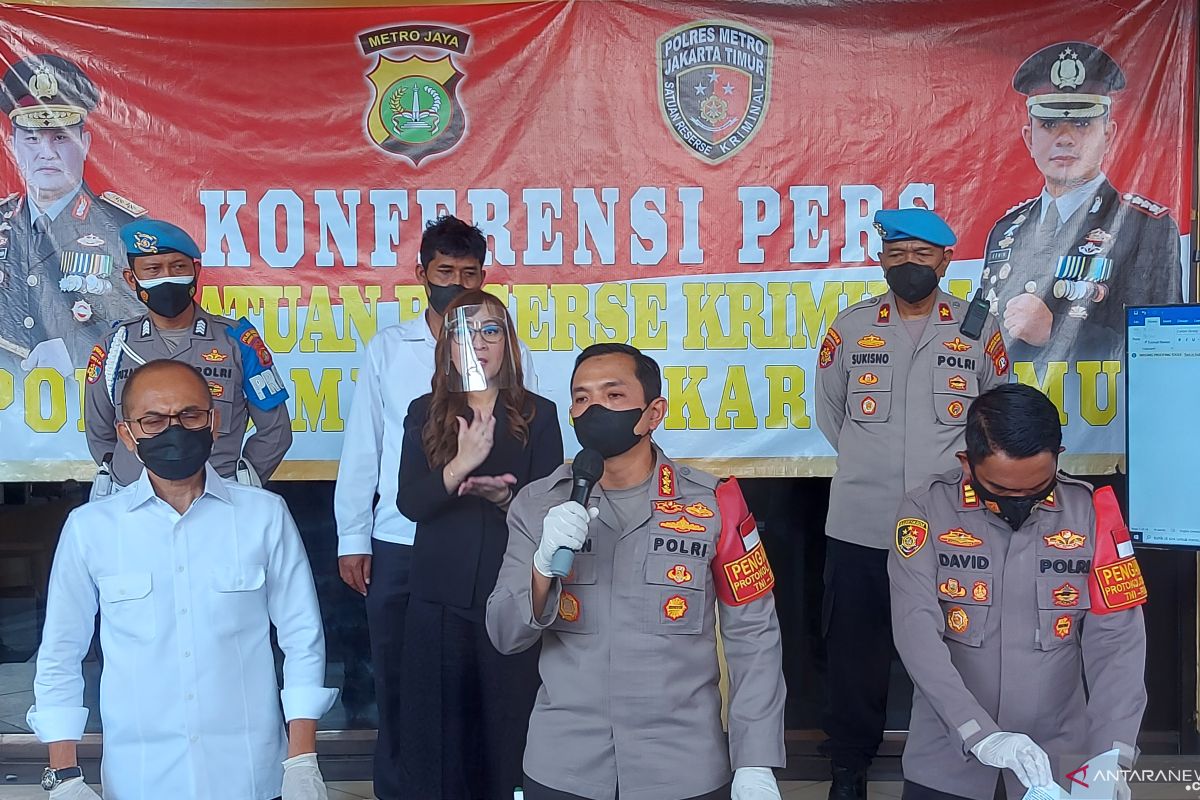 Ibu rumah tangga jual sabu ditangkap polisi