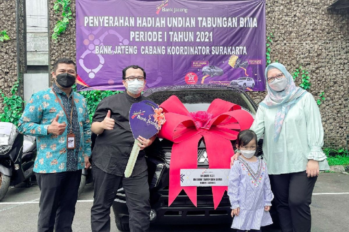 Anak minta ganti mobil, Ahmad dapat Xpander dari Tabungan Bima Bank Jateng