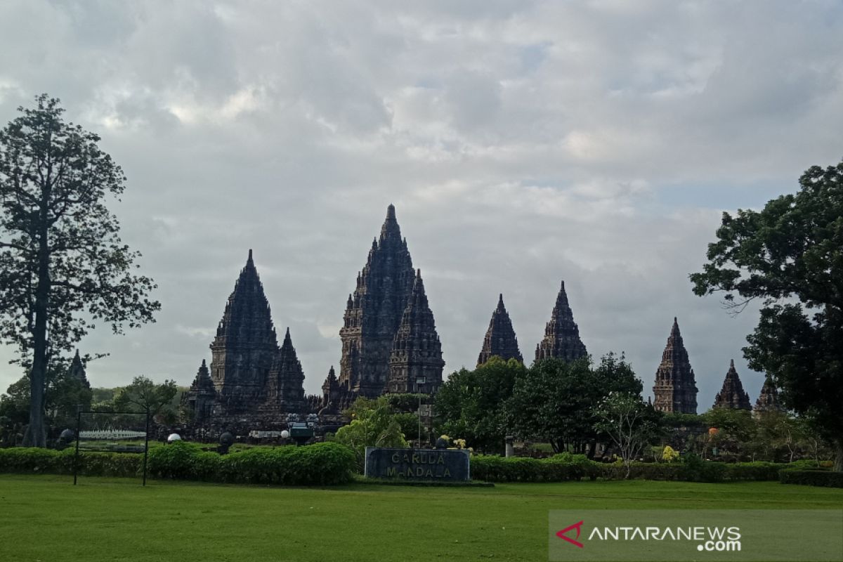 Candi Prambanan dan Borobudur resmi jadi tempat ibadah sedunia