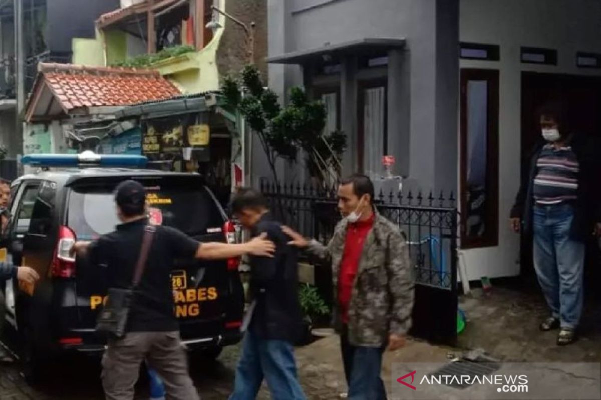 Polisi tangkap pelaku KDRT terungkap lewat grup pesan singkat