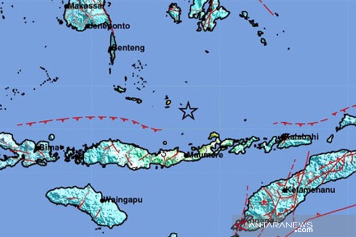 Warga Sikka NTT diminta tetap waspada gempa susulan