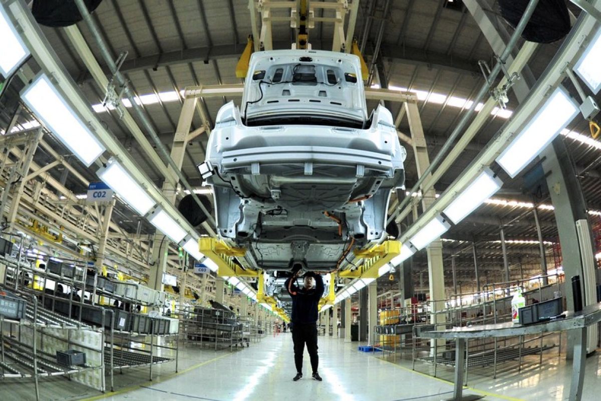 Produsen mobil China BAIC tingkatkan kepemilikan saham di Daimler AG