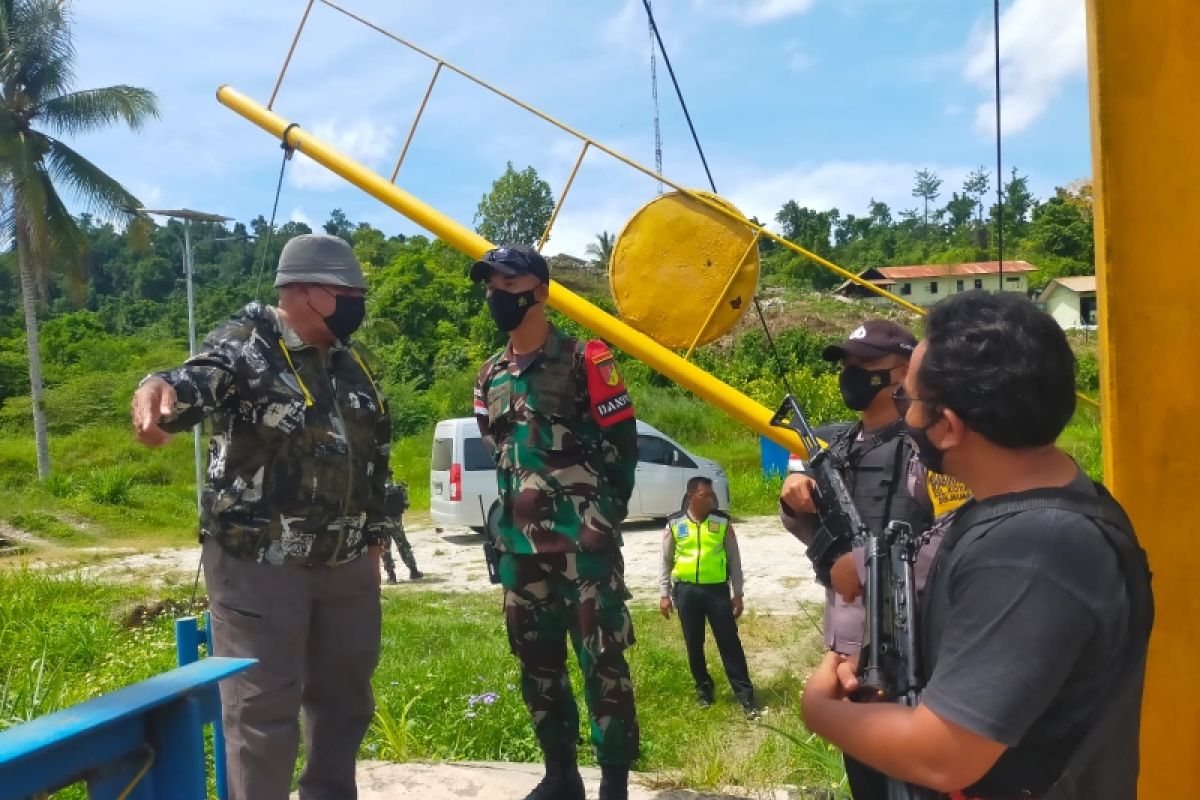 Satgas TNI dampingi tim BNPP cek saluran irigasi di perbatasan RI-PNG