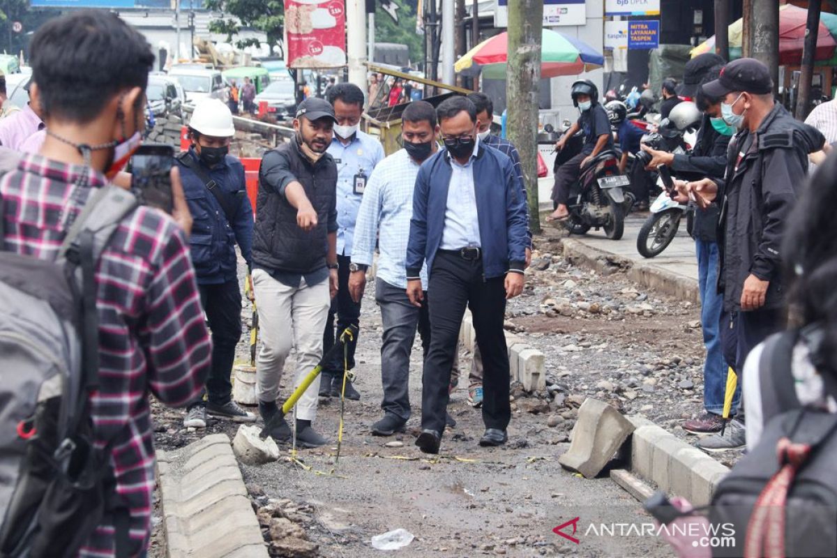 Bima Arya ultimatum kontraktor pembangunan pedestrian Sudirman agar rampung Desember