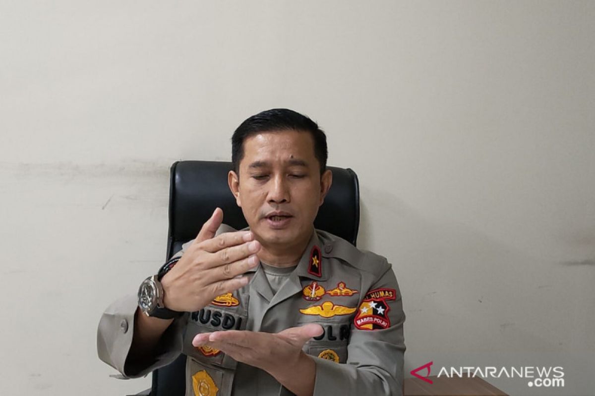 Kapolri-Menteri BUMN serahkan beasiswa pendidikan untuk anak Polri