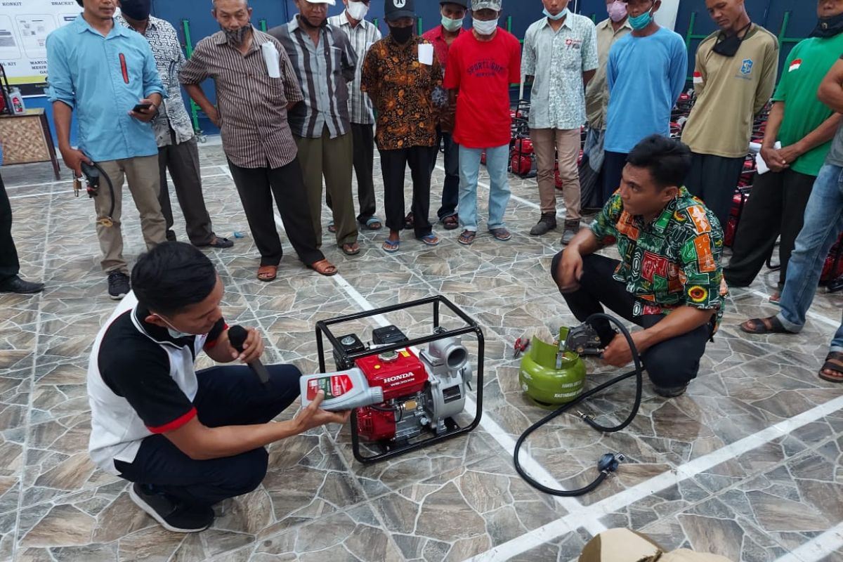 Kementerian ESDM dan Pertamina beri 100 paket konversi elpiji kepada petani Gresik