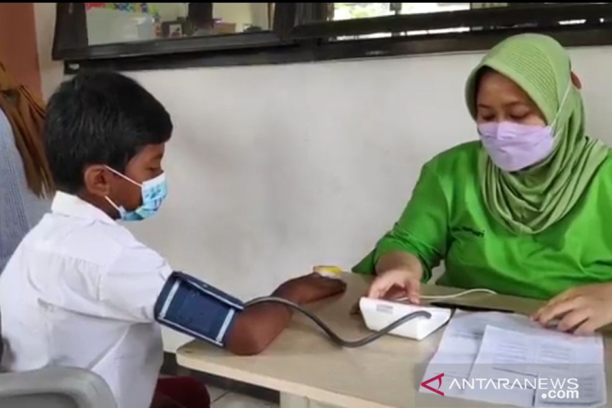 141 siswa terima vaksin COVID-19 di SDN Pondok Bambu 02