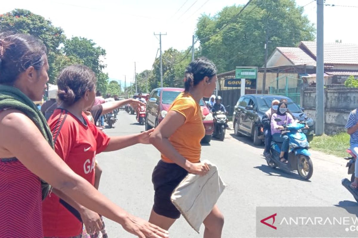 Masyarakat Pulau Lembata bagian utara diimbau segera mengungsi