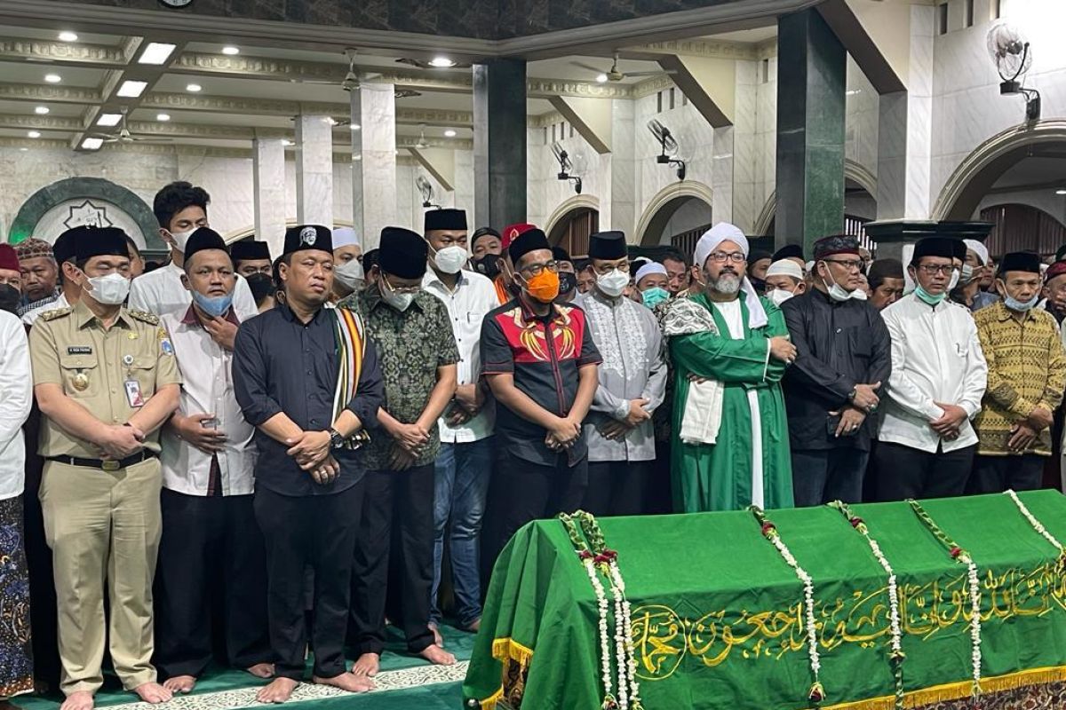 Politisi-pejabat Jakarta gelar tahlil virtual untuk Haji Lulung