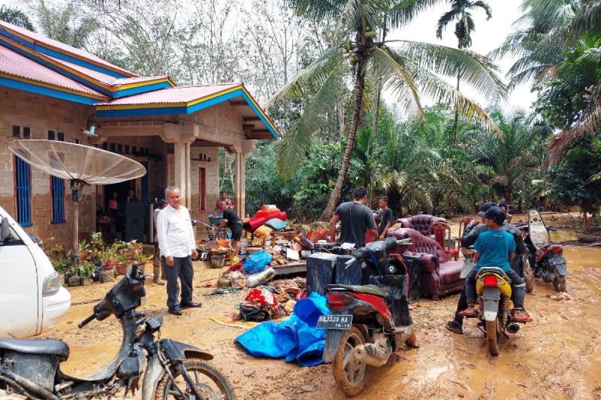 Banjir landa unit permukiman transmigrasi di Solok Selatan