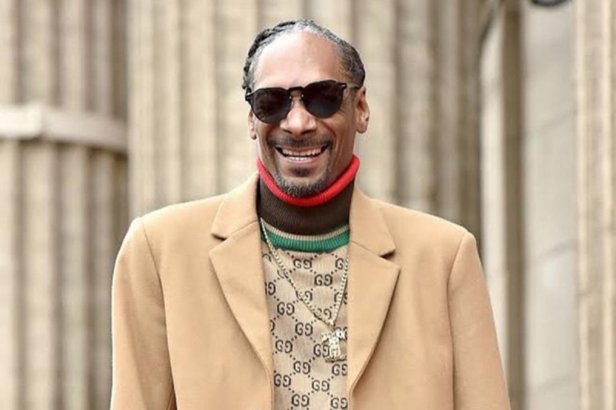 Snoop Dogg akan garap seri "Murder was the Case" bersama 50 Cent