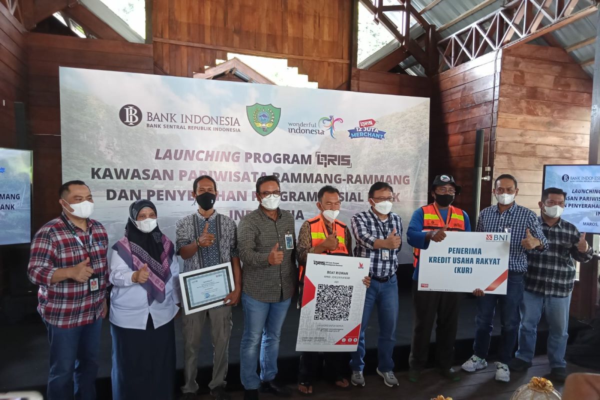 BI Sulsel dan BNI Makassar dorong penggunaan QRIS di Rammang-Rammang