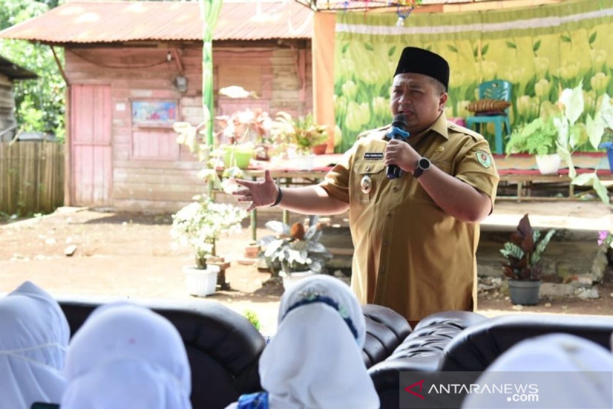 Bupati Tapsel ajak seluruh BKMT untuk vaksinasi