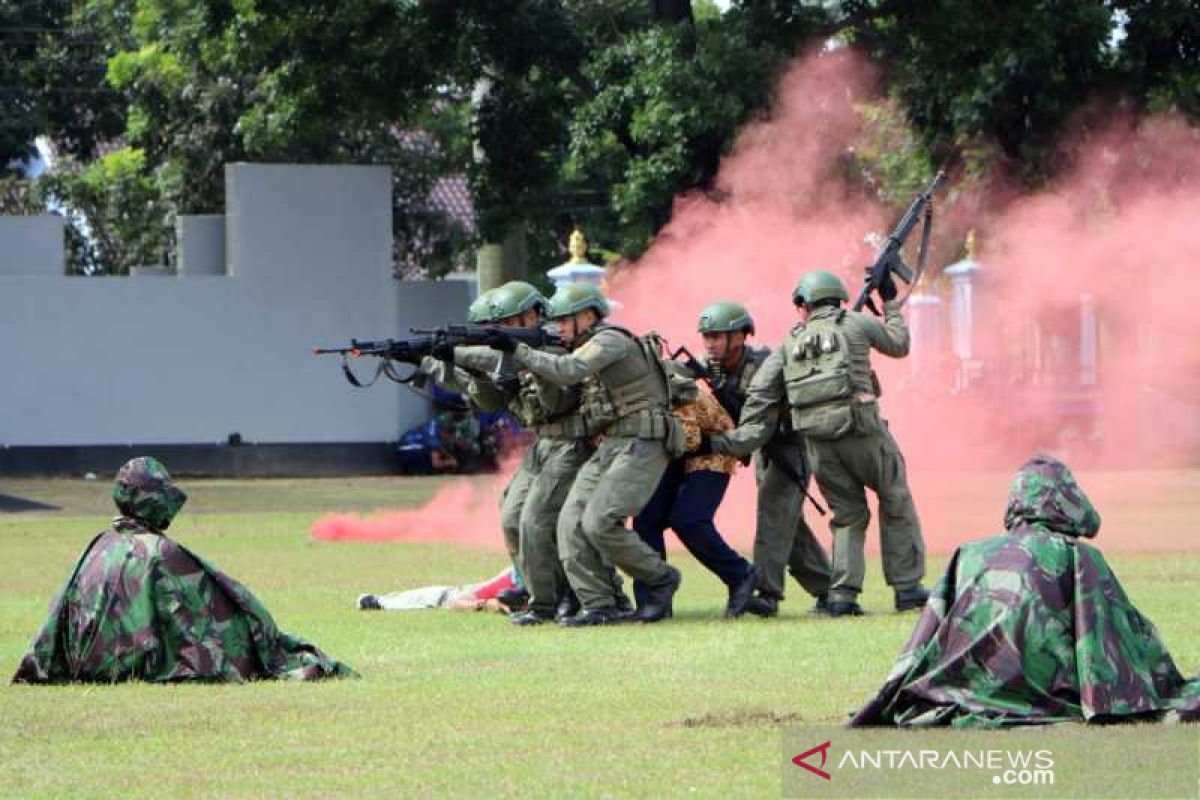 Dankodiklatau tutup pendidikan Sekolah Pembentukan Bintara A-39 TNI AU