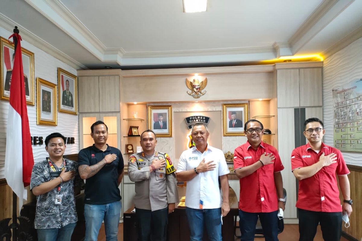 Polri izinkan  Liga 1 dan Liga 2 dihadiri penonton terbatas