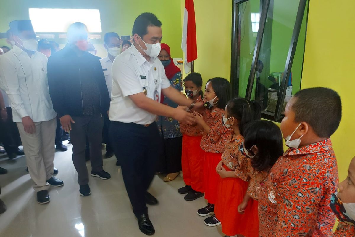 Parents must ensure children get vaccinated: Jakarta deputy governor