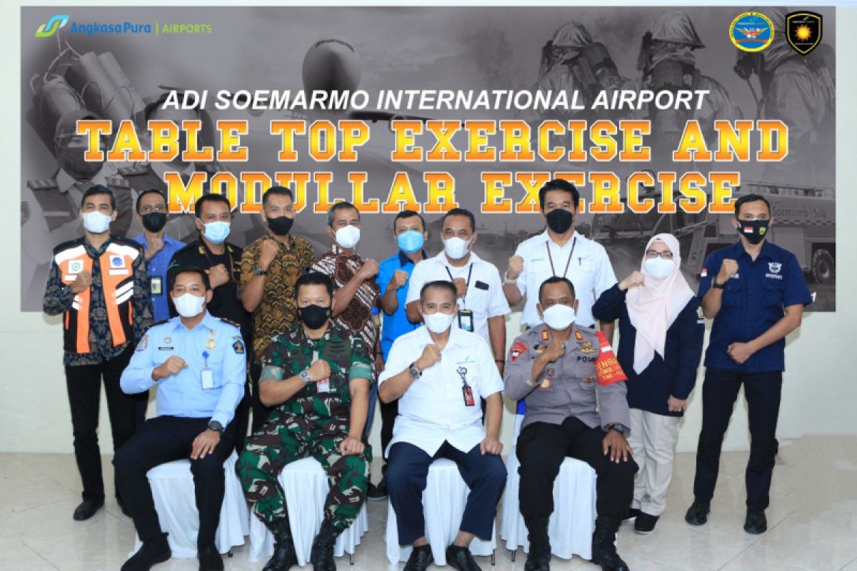 Bandara Adi Soemarmo simulasi penanganan keadaan darurat jelang Natal