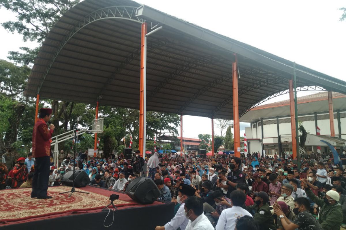 Masyarakat Payakumbuh antusias hadir dengarkan ceramah Ustaz Abdul Somad