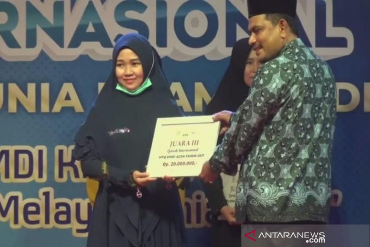 Nida Khairiyah juara tiga MTQ Internasional di Banda Aceh