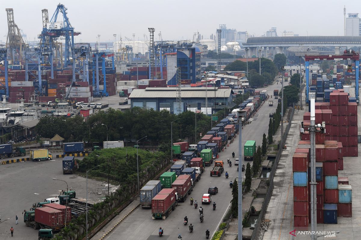 Indonesia's trade surplus seen crossing US$35.3 billion in 2022