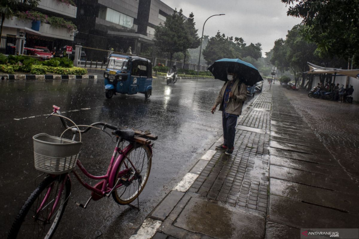 Sebagian Jakarta diperkirakan hujan dari pagi hingga sore