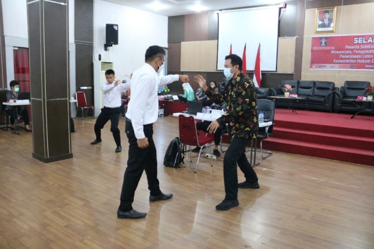 Kakanwil Kemenkumham Sumut uji kemampuan Bela Diri peserta CPNS