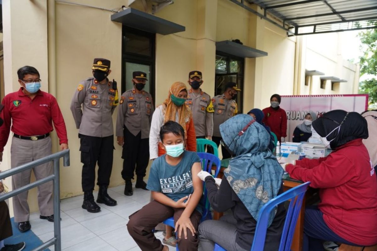 Batang butuh 60 ribu dosis untuk vaksinasi siswa SD