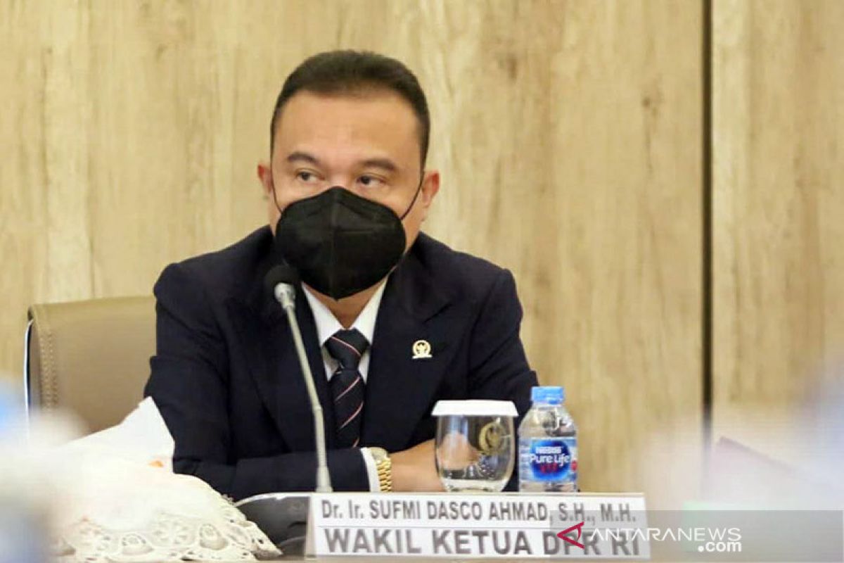 Sufmi Dasco Ahmad raih penghargaan pimpinan DPR terpopuler