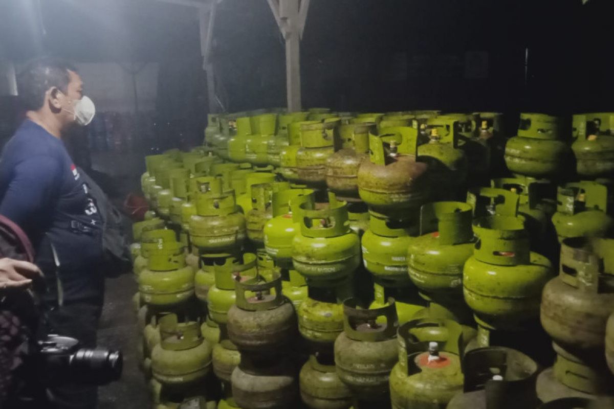 Polres Jepara bongkar penjualan 450 tabung elpiji bersubsidi tanpa izin