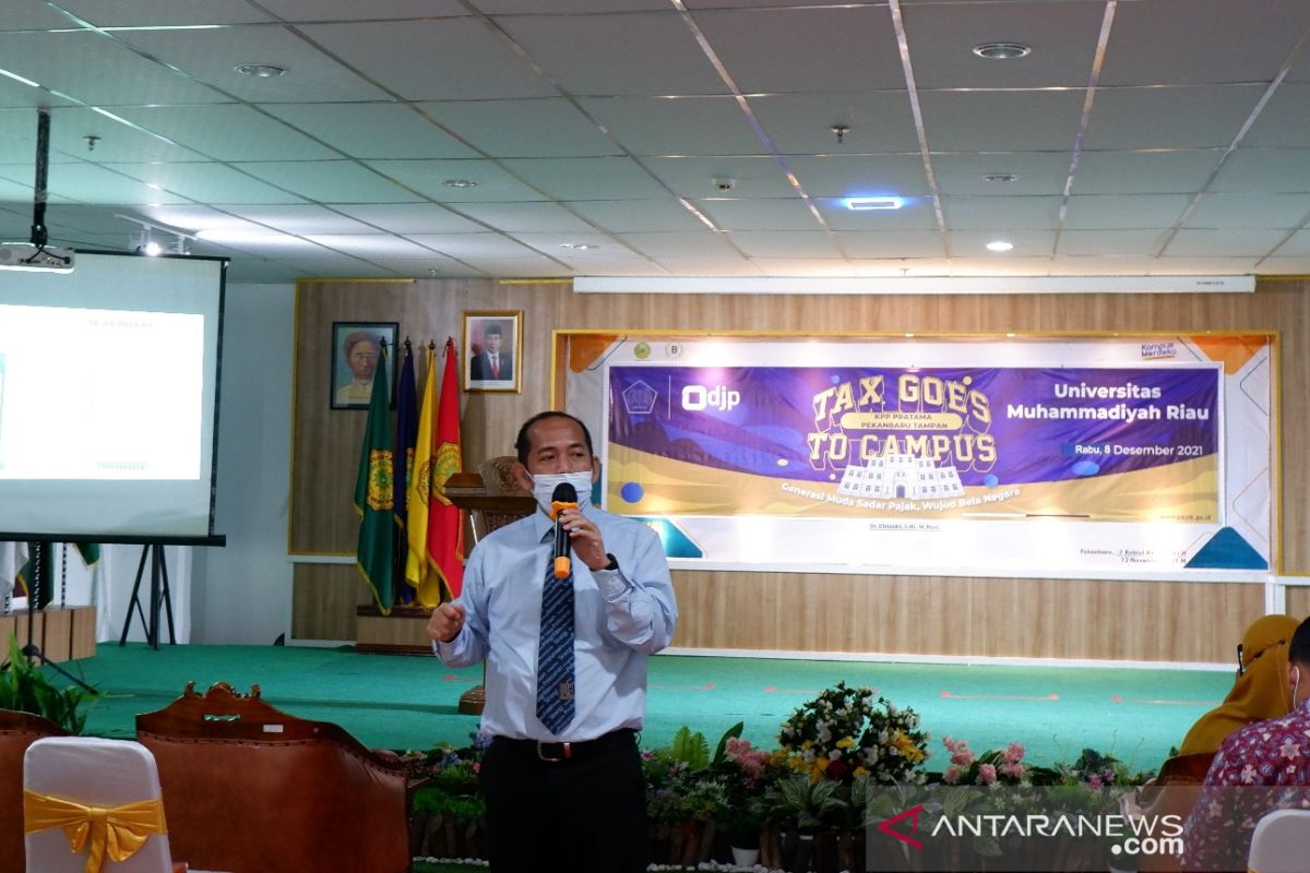 Kepala KPP Tampan Pekanbaru sadarkan mahasiswa UMRI pentingnya pajak