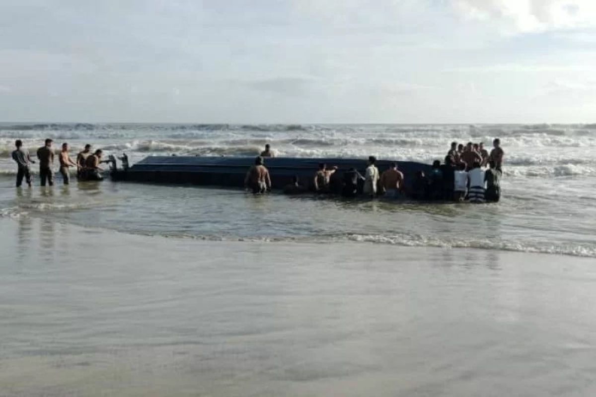 Pemkab Cilacap cek warganya jika ada jadi korban kapal karam di Johor