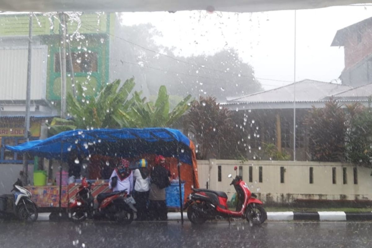 Indonesia diguyur hujan petir