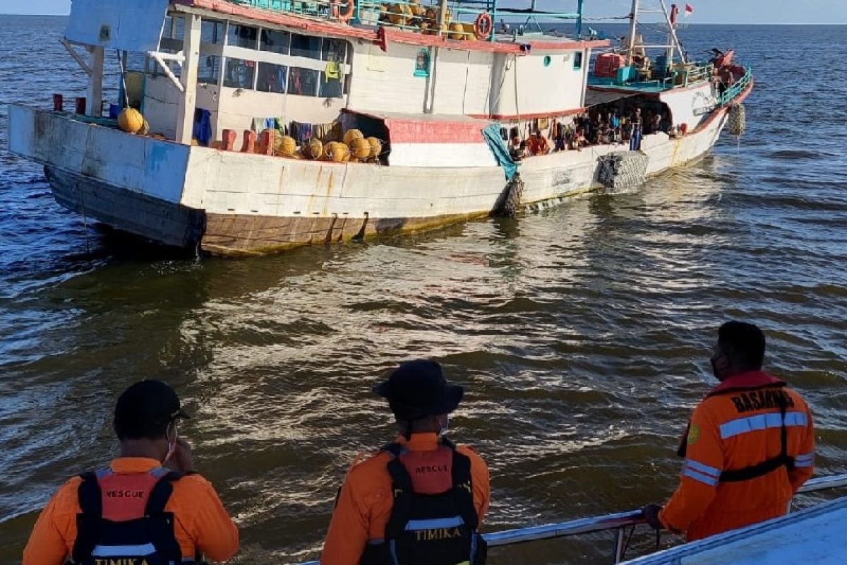 KM Kalimas 4 tenggelam dihantam ombak di Perairan Asmat