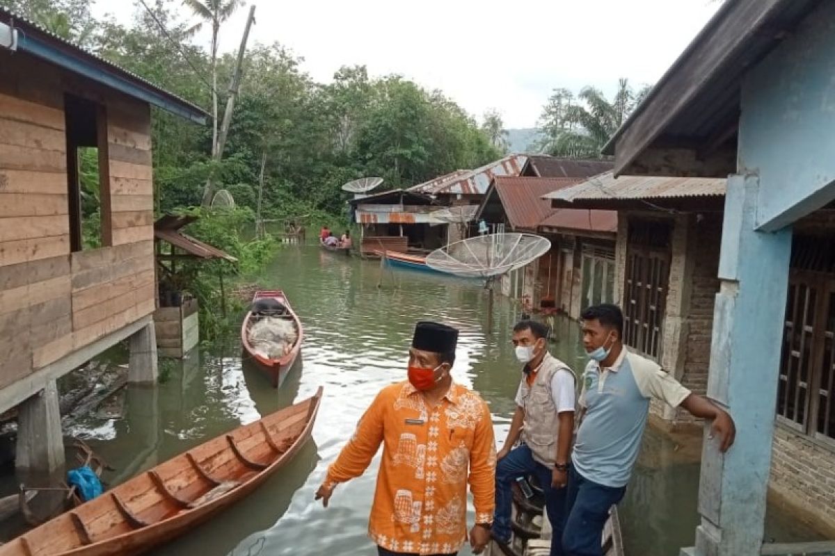 BPBD Tapsel ajak warga di pemukiman rawan banjir waspada, BMKG sudah ingatkan