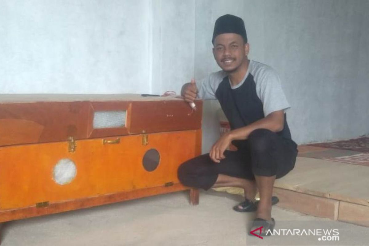PKM Faterna UNAND -- Bantu Proses Penetasan Telur Itik Pitalah di Nagari Surian, Kabupaten Solok, Sumatera Barat
