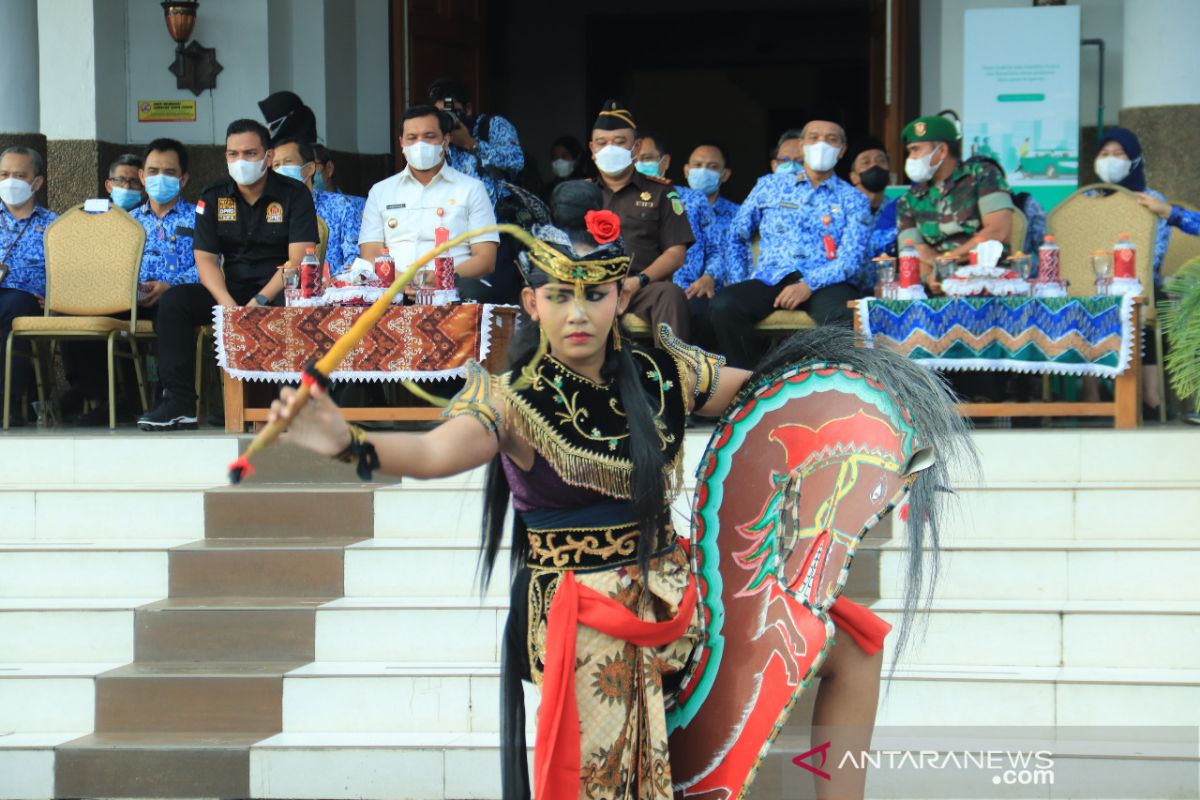 Parade senja kembali semarakan Lapangan Murjani Banjarbaru