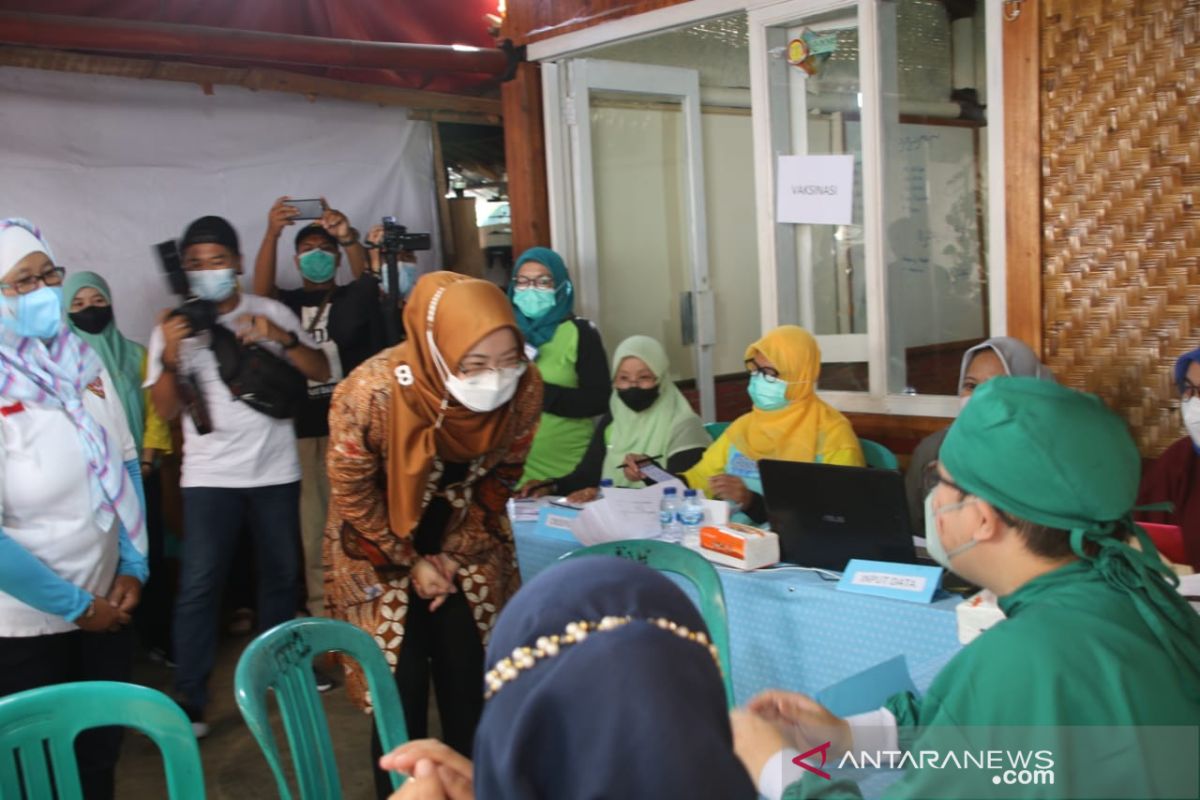 Purwakarta integrasikan pelayanan posbindu untuk antisipasi penyebaran Omicron