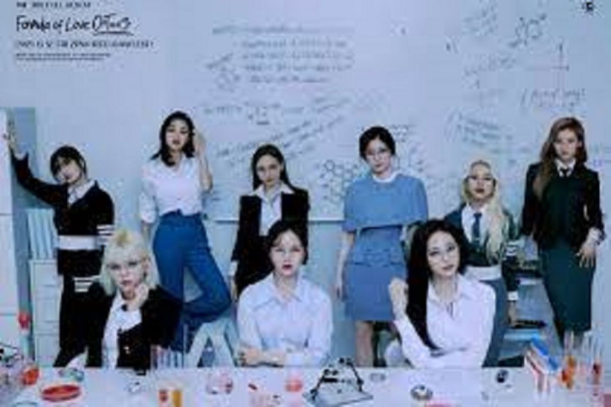 TWICE batalkan satu konser akibat pengetatan prokes