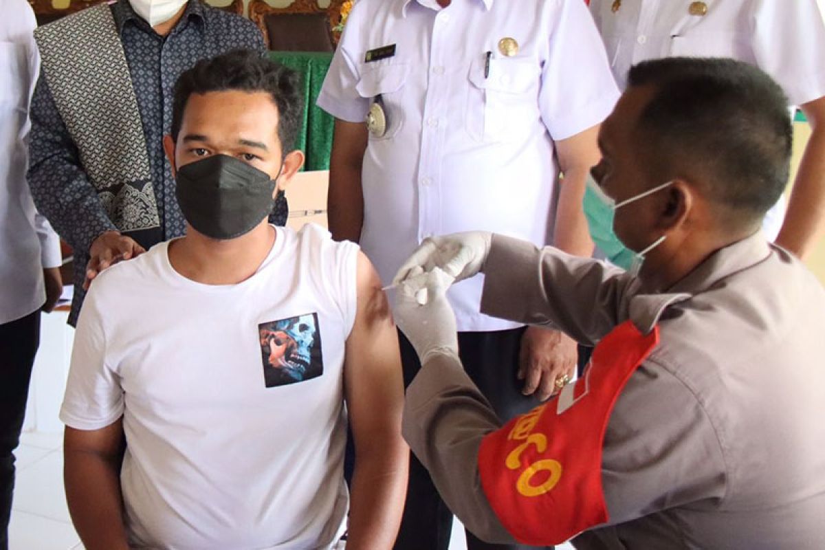Polda Aceh gelar vaksinasi COVID-19 massal serentak di Aceh Besar