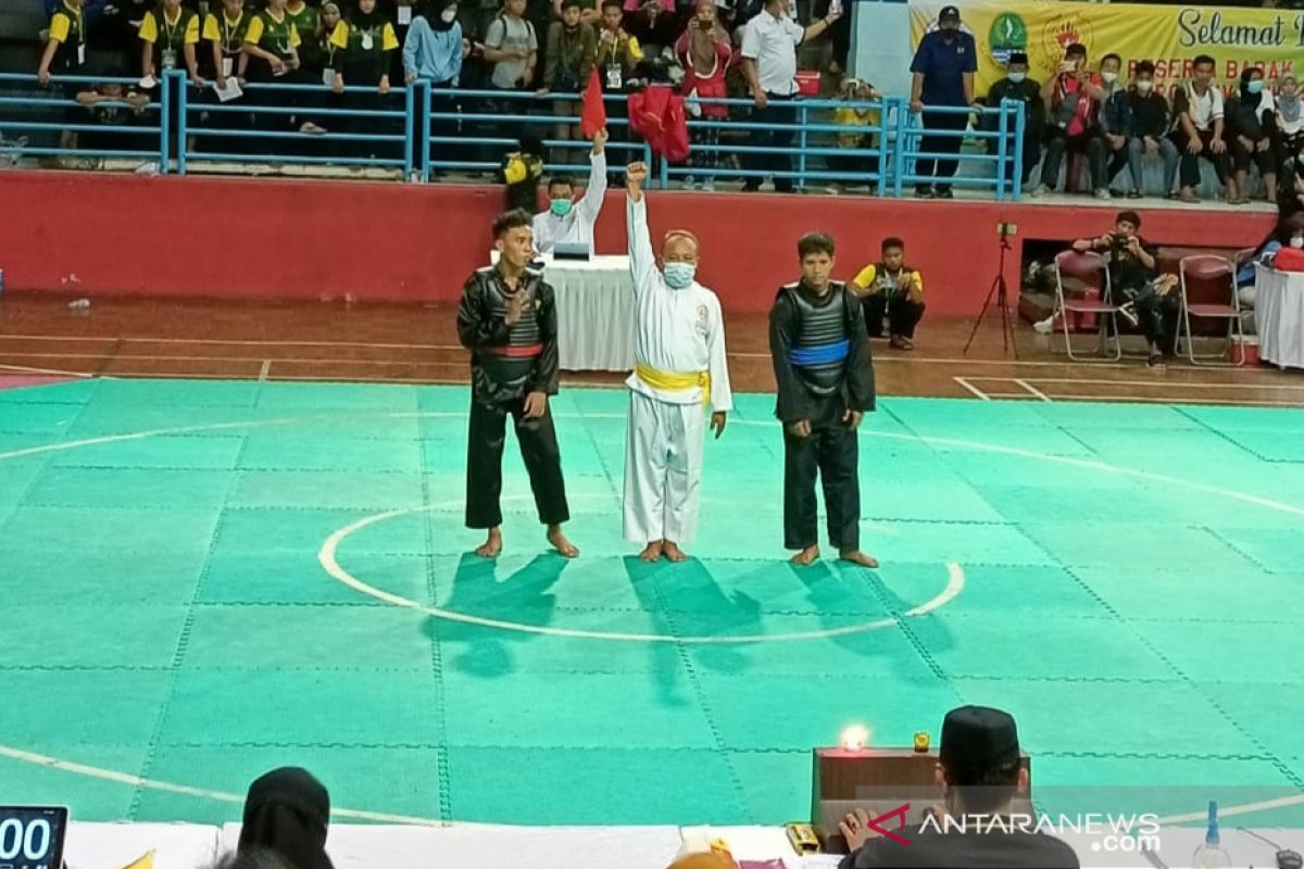 Tim pencak silat Bekasi sabet juara umum kualifikasi Proprov Jabar 2022
