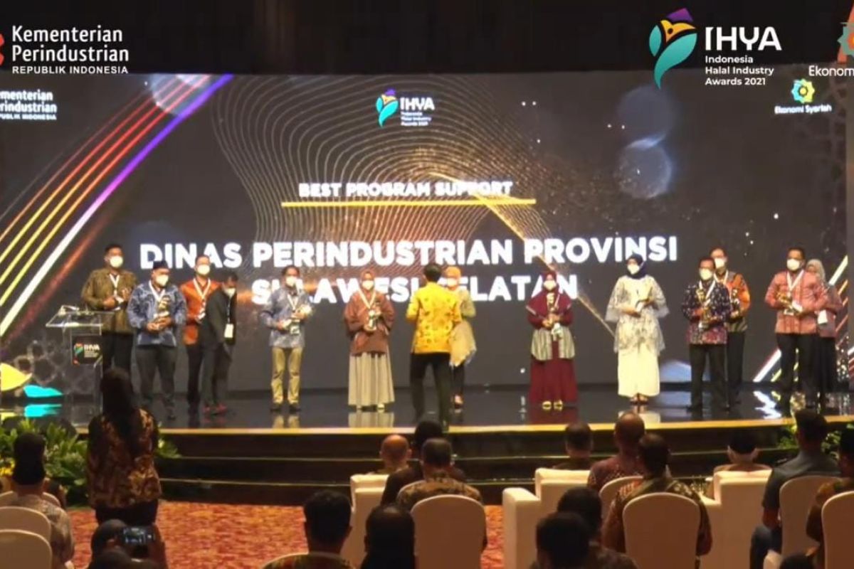 Pemprov Sulsel raih predikat Best Program Support Indonesia Halal