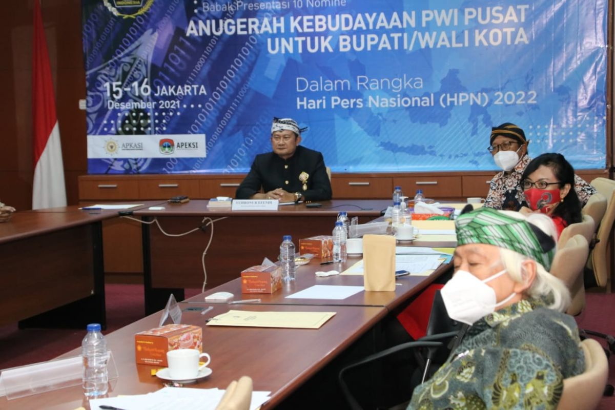 Bupati Yuhronur: Anugerah Kebudayaan PWI beri motivasi bangun Lamongan