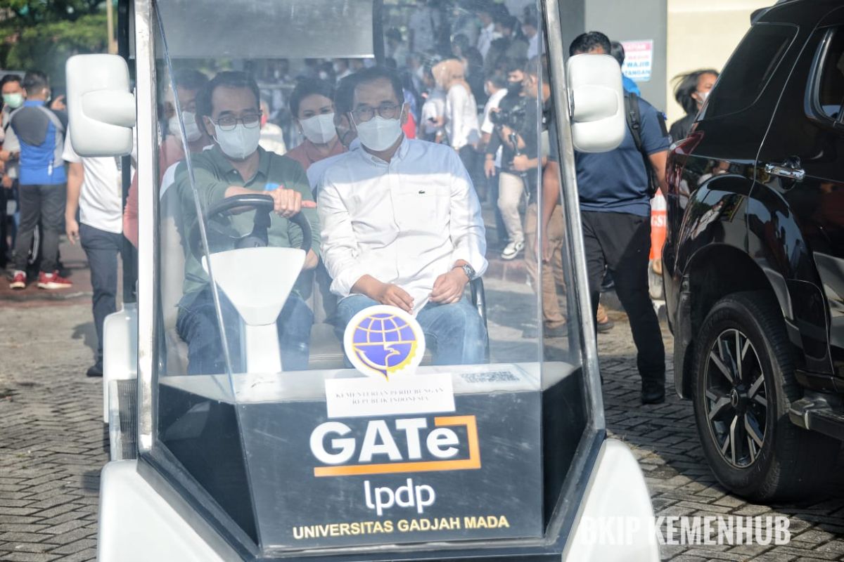 Mobil listrik karya anak bangsa akan digunakan di dua bandara dan ajang G20