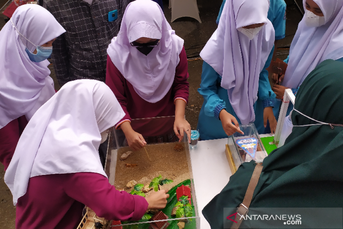 Pelajar Aceh tampilkan inovasi sains project 17 tahun tsunami