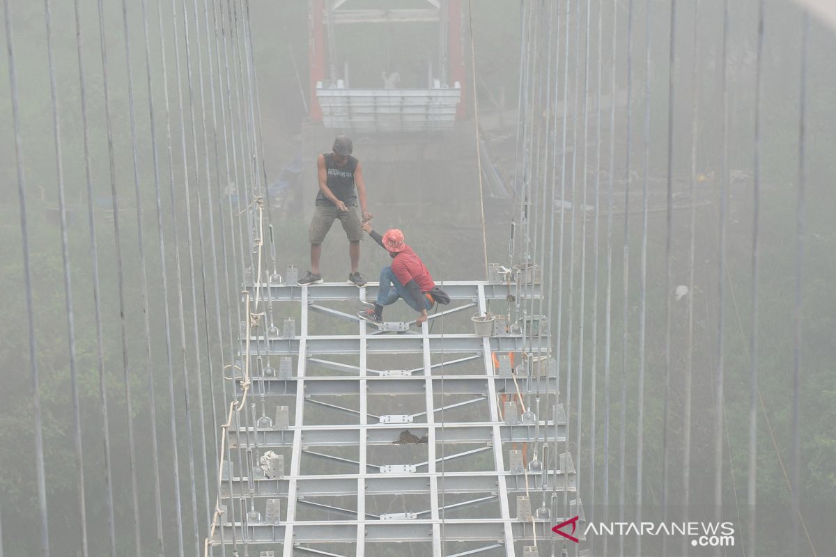 Pembangunan Jembatan Gantung Di Lereng Gunung Merapi - ANTARA News