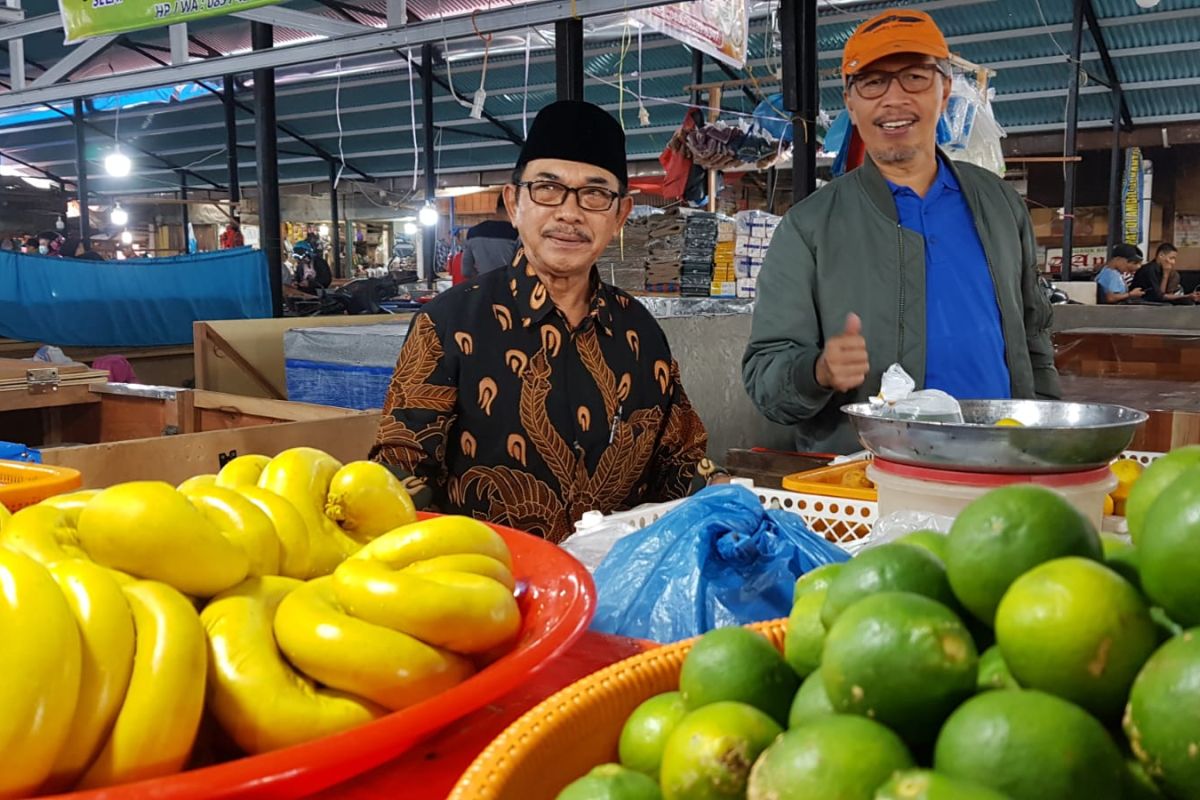 Kemenkop bantu 125 pelaku usaha korban kebakaran Pasar Bawah Sumbar