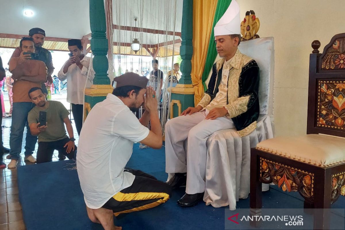 Sultan Ternate: Penolakan keluarga saat pengukuhan merupakan dinamika